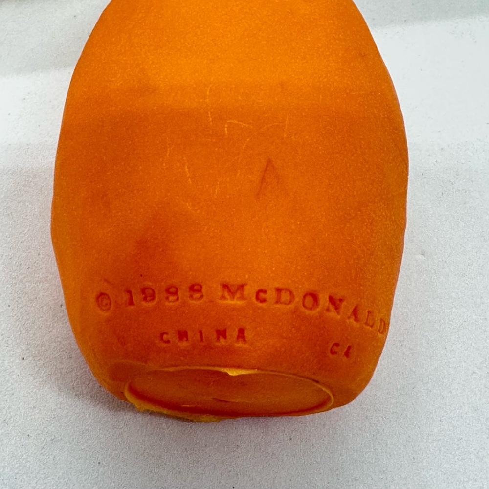 VTG 1988 Lot/8 McDonalds Chicken McNugget (Nugget) Buddies w/(7) Hats (6) Belts - Picture 5 of 10
